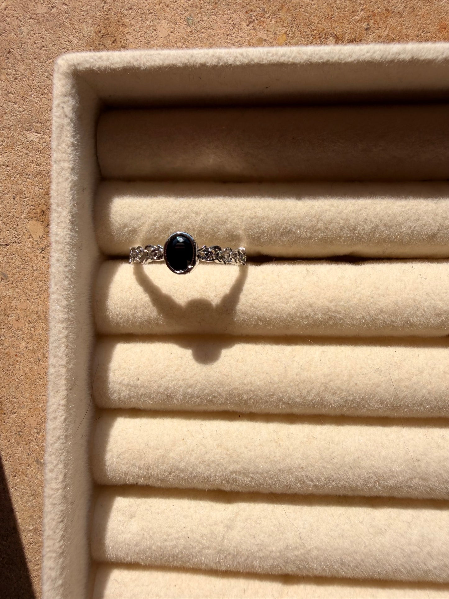 Anello in Ossidiana