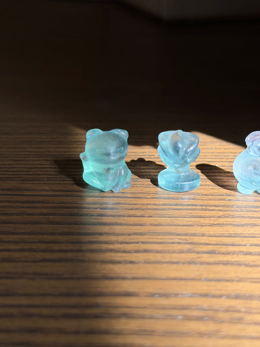 Mini carvings in fluorite