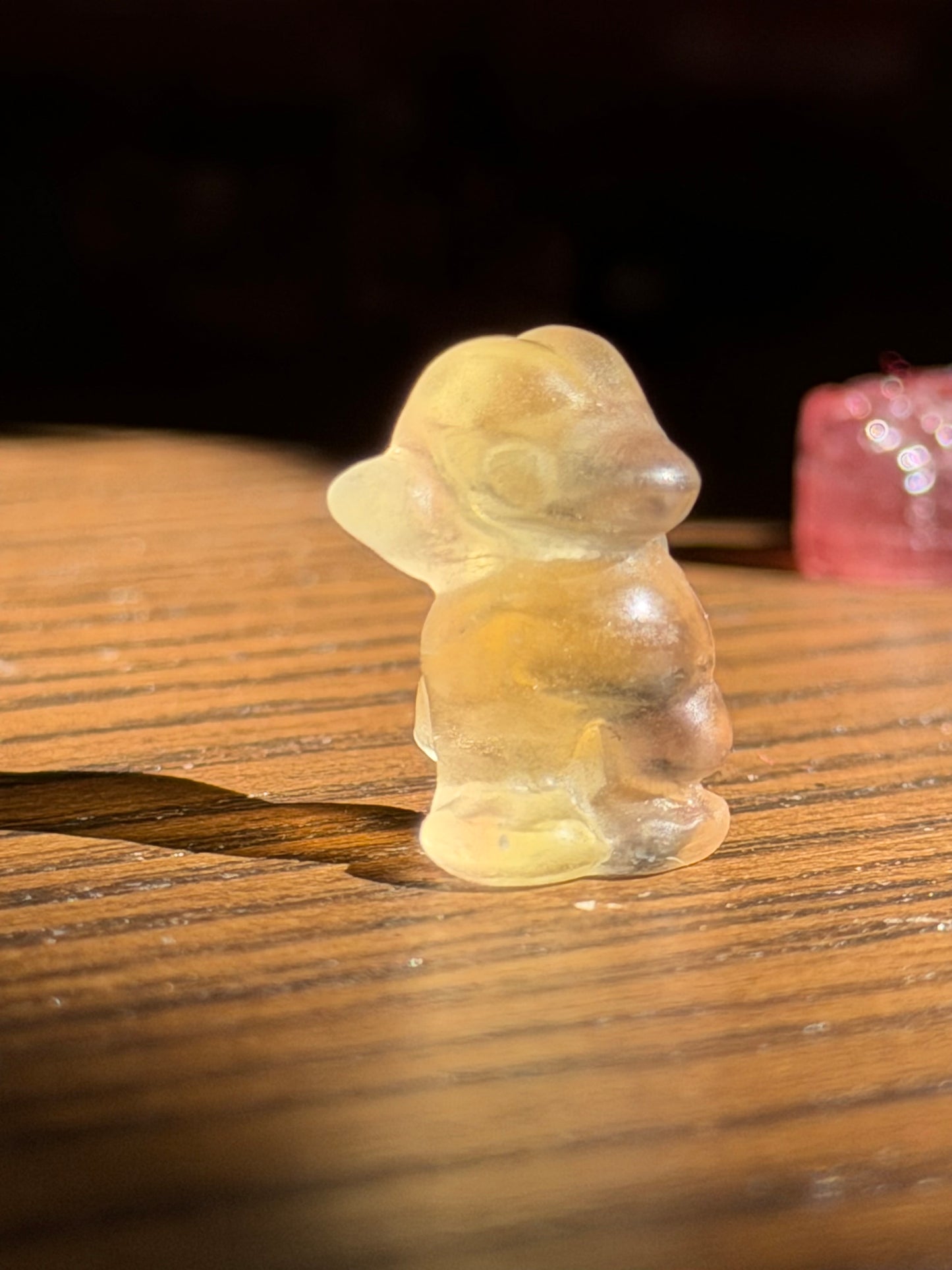 Mini carvings in fluorite e quarzo fragola