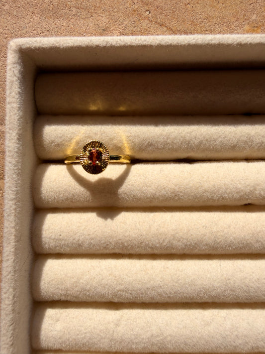 Anello Ra in Granato